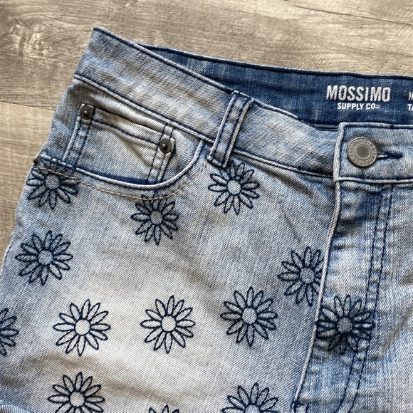 Juniors mossimo shorts - Picture 5 of 10